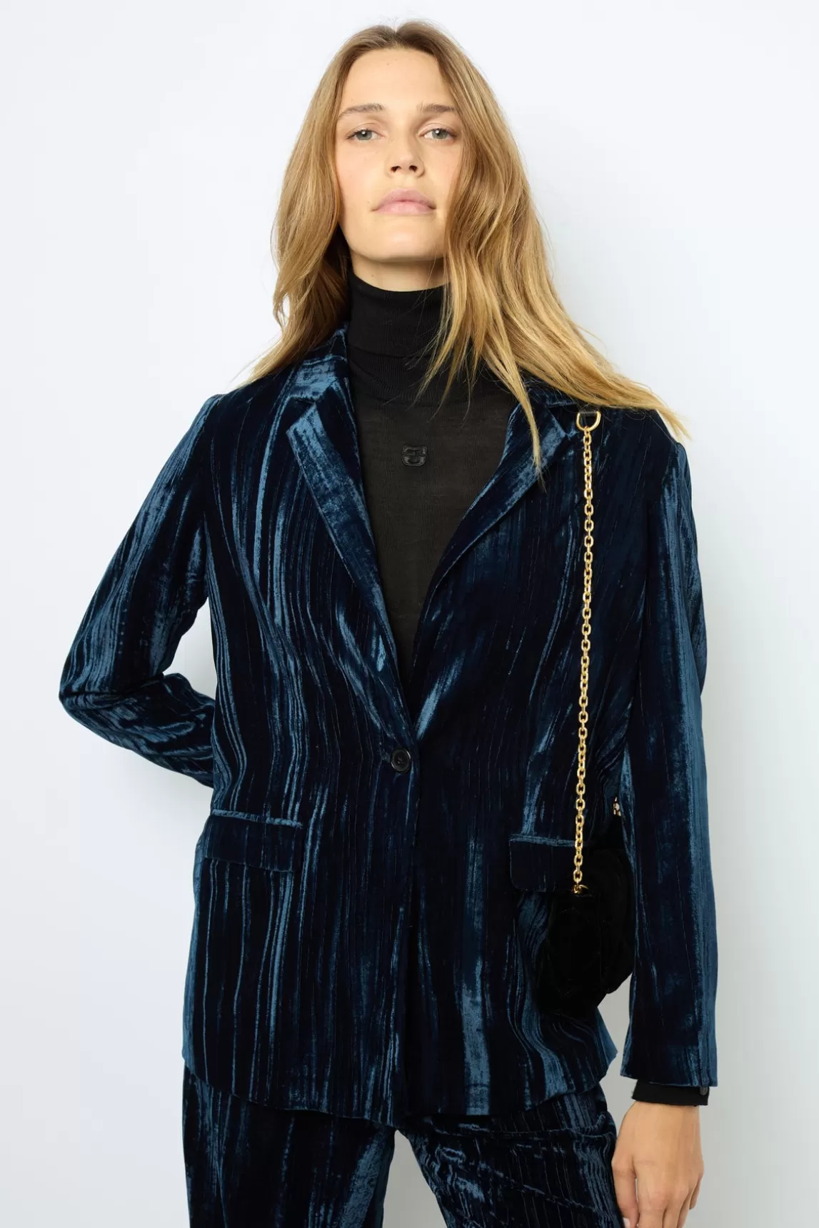 Discount Gerard Darel Hammered velvet jacket - MALVYNN Marine